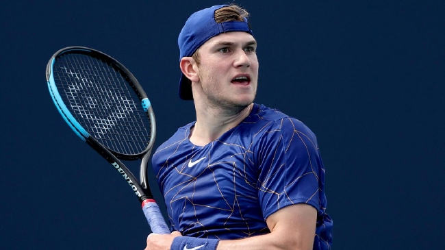 穿插跑位和 穿插跑位和